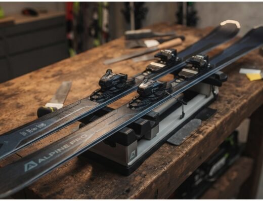 Skis for short-term rent, Melbourne